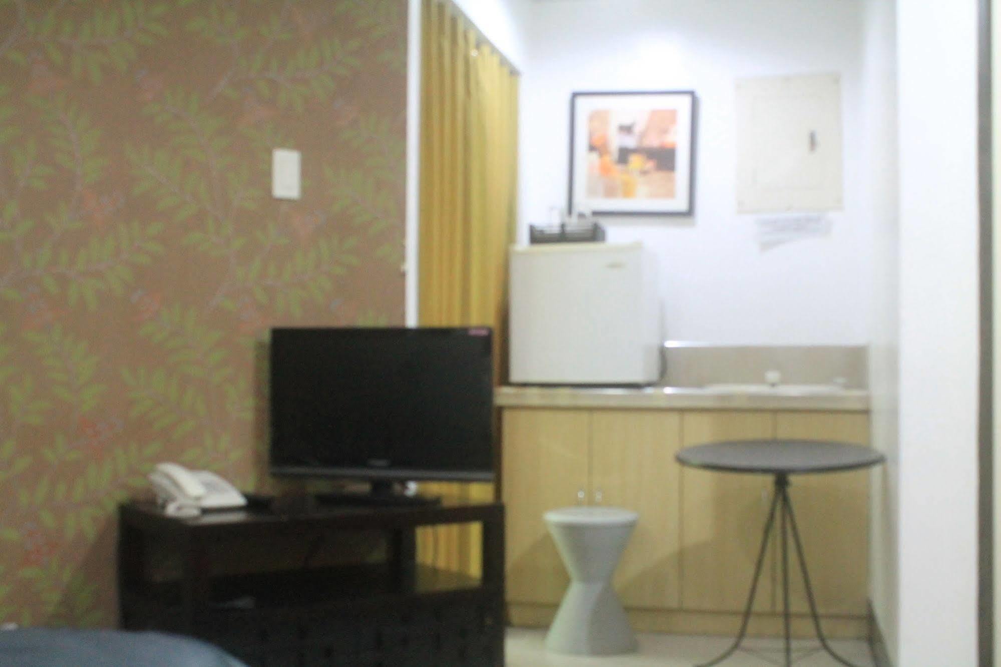โอโย 107 ออเรนจ์ เนสต์ โฮเทล พนักงานฉีดวัคซีนแล้ว Hotel มะนิลา ภายนอก รูปภาพ
