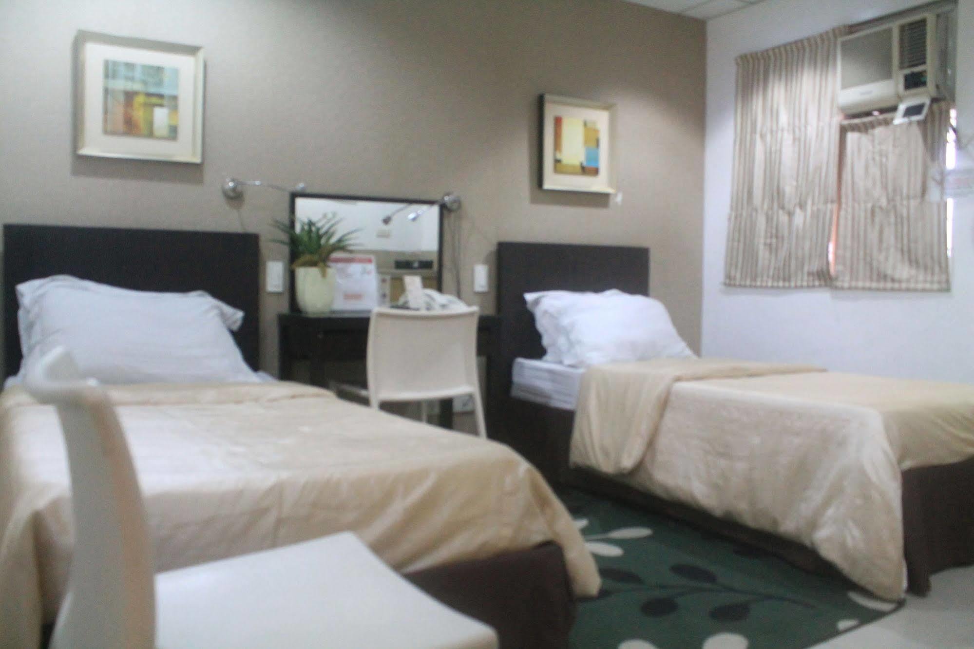 โอโย 107 ออเรนจ์ เนสต์ โฮเทล พนักงานฉีดวัคซีนแล้ว Hotel มะนิลา ภายนอก รูปภาพ